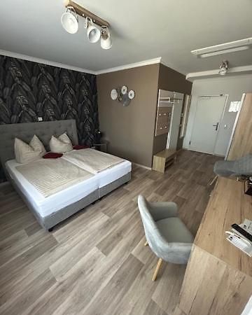 Second Home Hotel Мерзебург Екстериор снимка