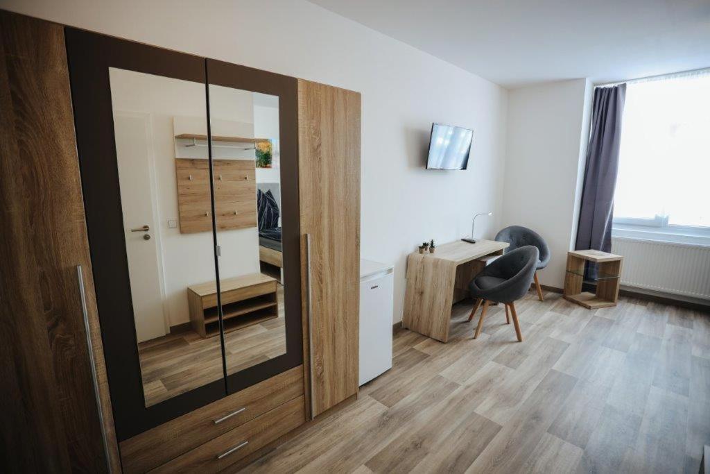 Second Home Hotel Мерзебург Екстериор снимка